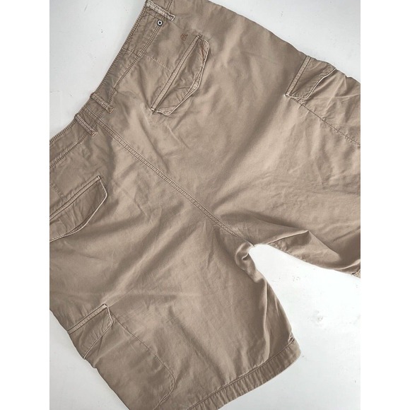 TOMMY BAHAMA SHORTS CARGO KHAKI BEIGE FLAT FRONT COTTON SZ 40 - Picture 2 of 6